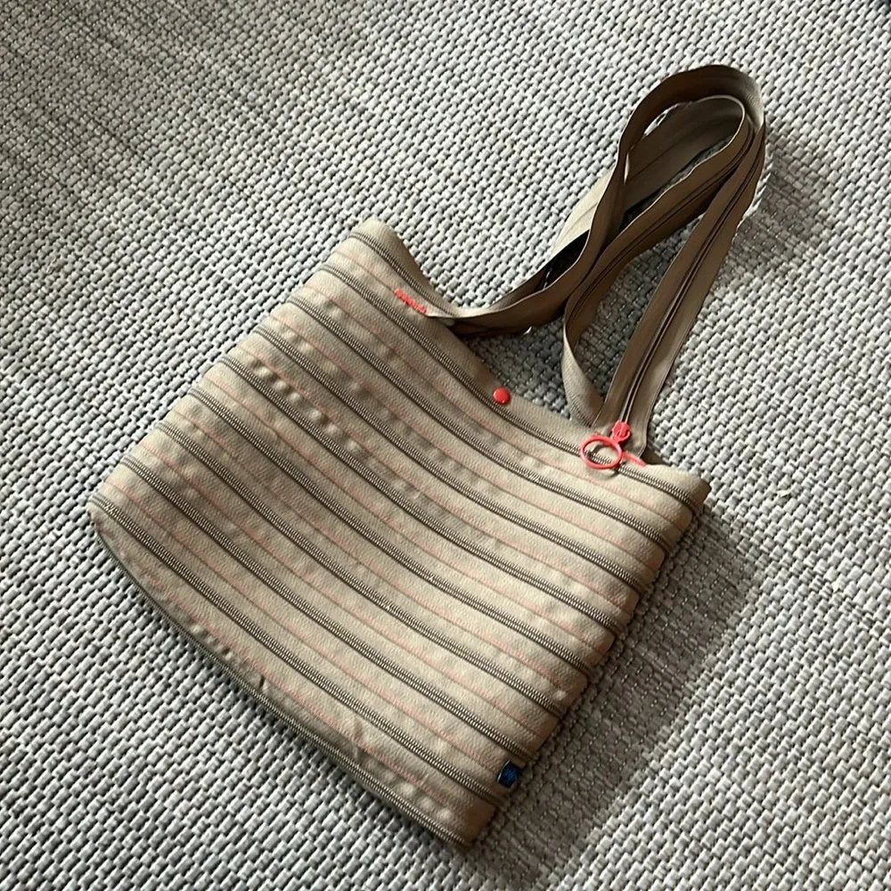 ZIP IT Zipper Tote in light olive green with orange